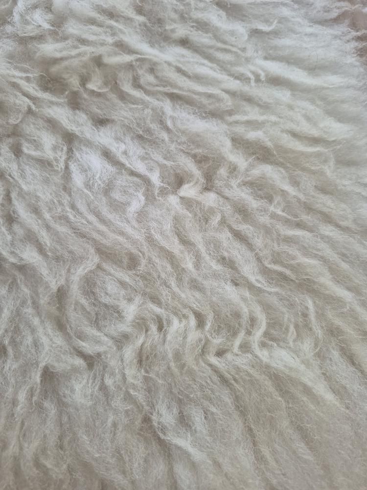 Lammskinn - Naturlig vit (Nr 284)