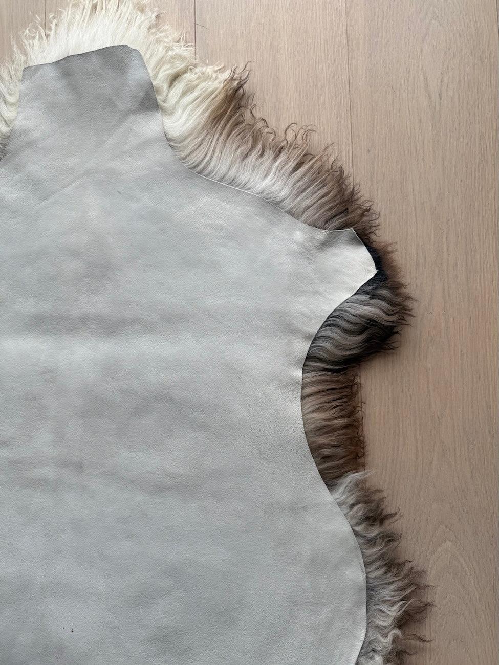 Vitt Lammskinn LÄnghÄrigt (Nr110)