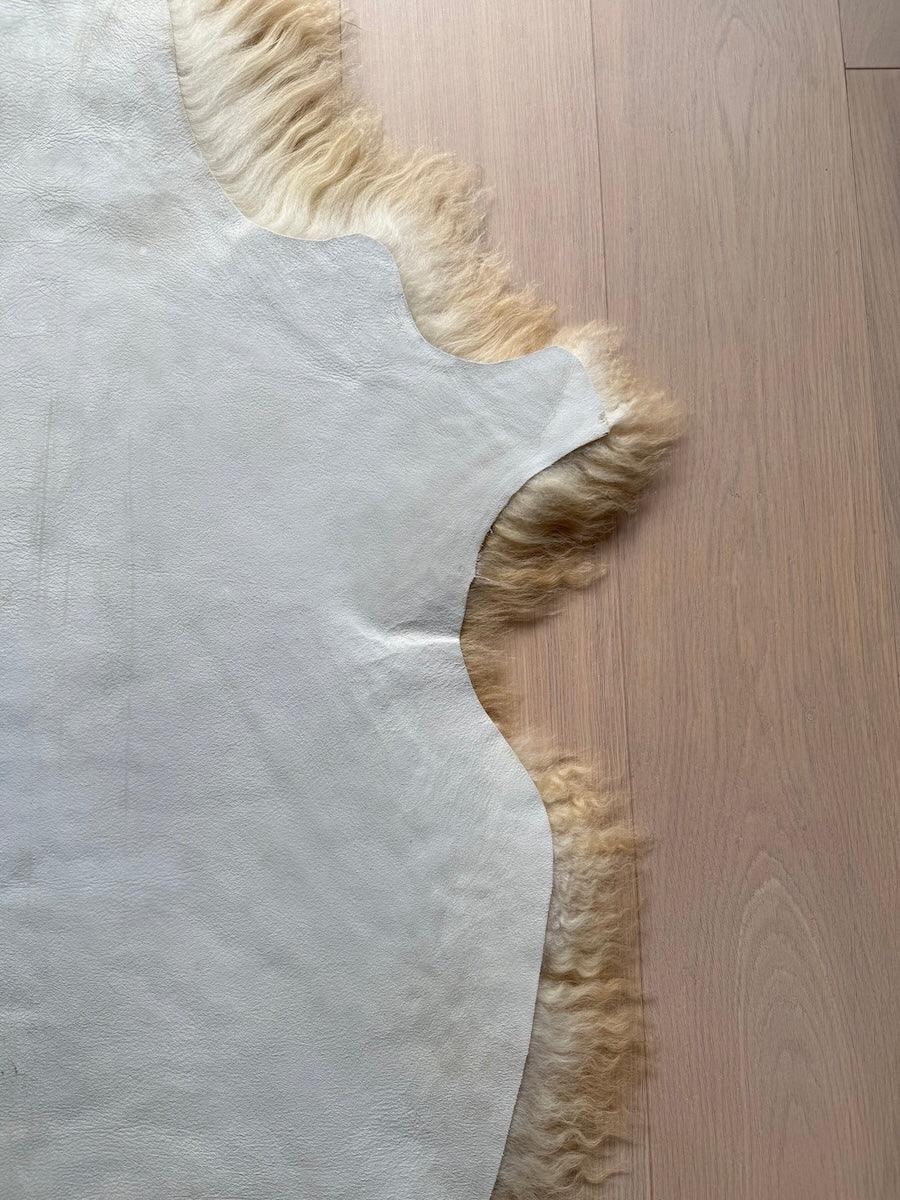 Natuligt Gyllene Lammskinn LÄng Ull (Nr24)