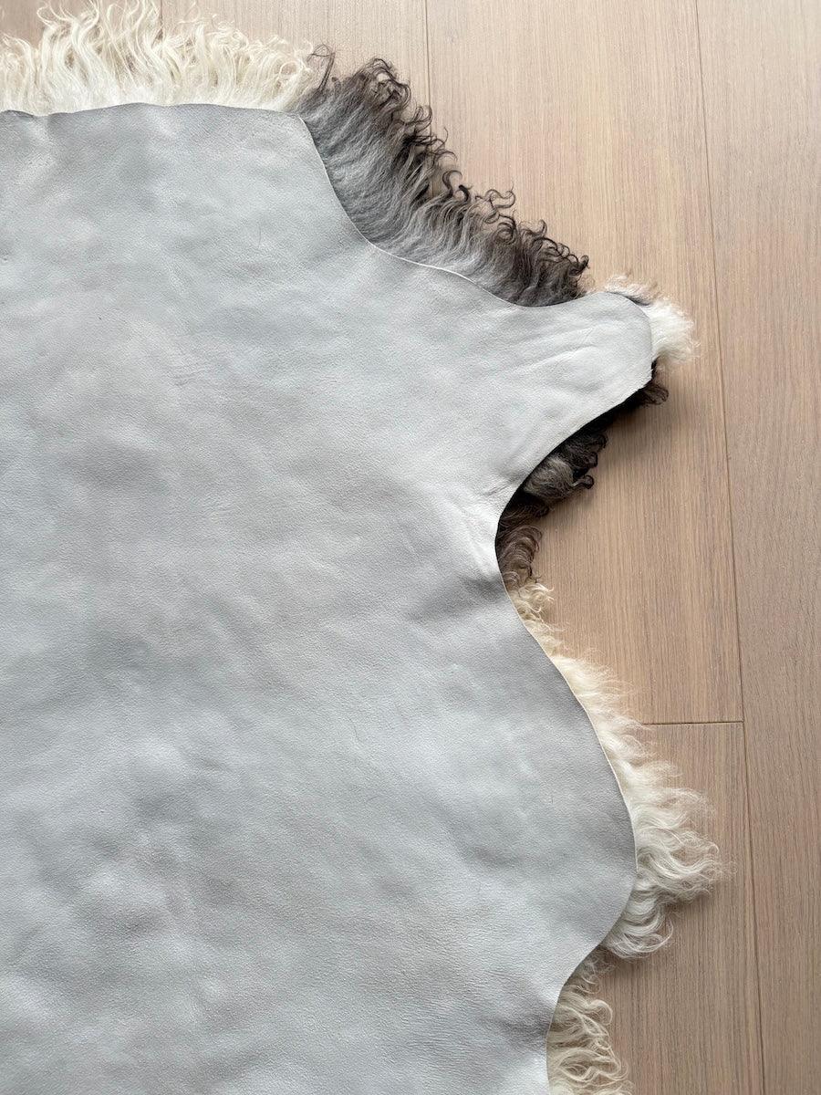 Lammskinn Vitt & Lockig Ull (Nr6)