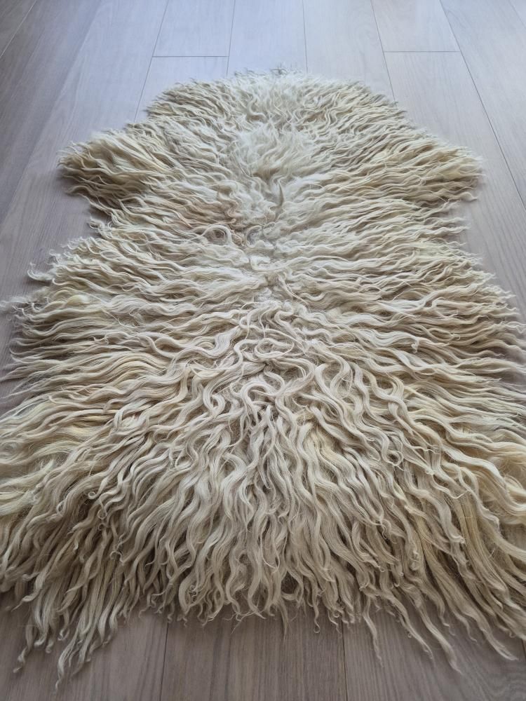 Lammskinn - Naturvit & Lockig (Nr 285)