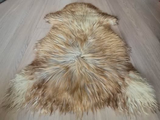 Lammskinn - Karamellbrun  (Nr 250)