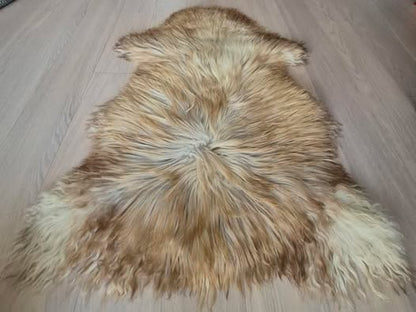 Lammskinn - Karamellbrun  (Nr 250)