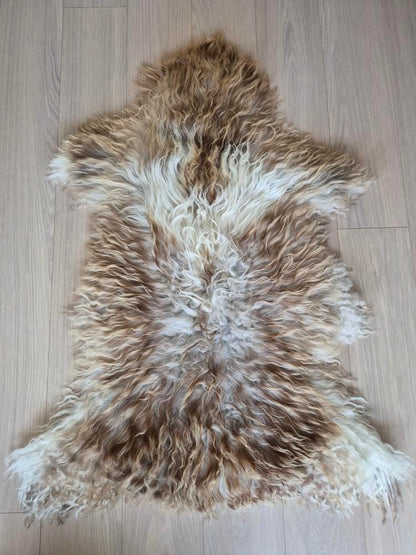 Lammskinn - Naturvit & ljusbrunt  (Nr 271)