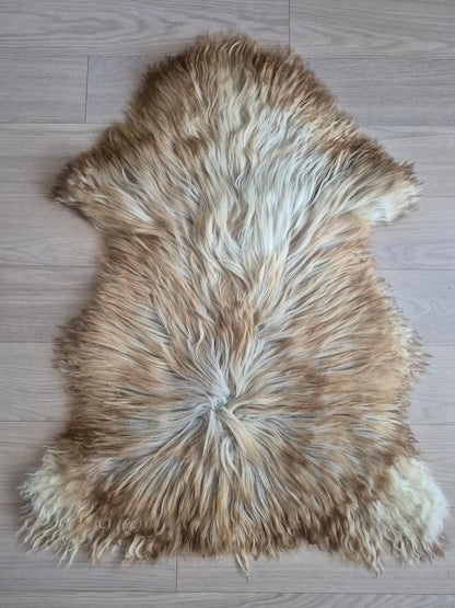 Lammskinn - Karamellbrun  (Nr 250)