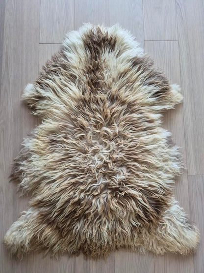 Lammskinn - Kremvit, beige & ljusbrun  (Nr 246)