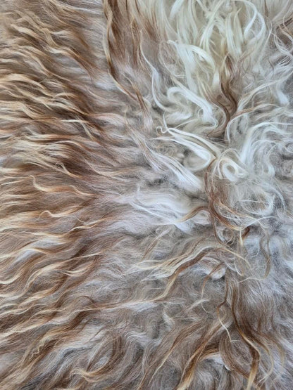 Lammskinn - Naturvit & ljusbrunt  (Nr 271)