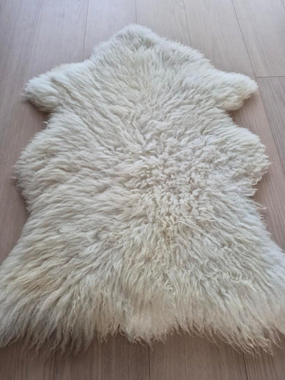 Lammskinn - Naturlig vit  (Nr 284)