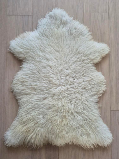 Lammskinn - Naturlig vit  (Nr 284)