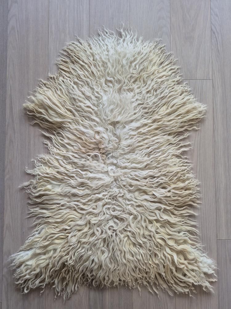 Lammskinn - Naturvit & Lockig (Nr 285)