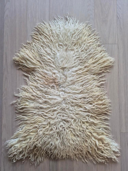 Lammskinn - Naturvit & Lockig (Nr 285)