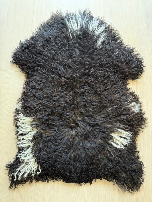 Lammskinn - Svart & Lockigt (Nr115)